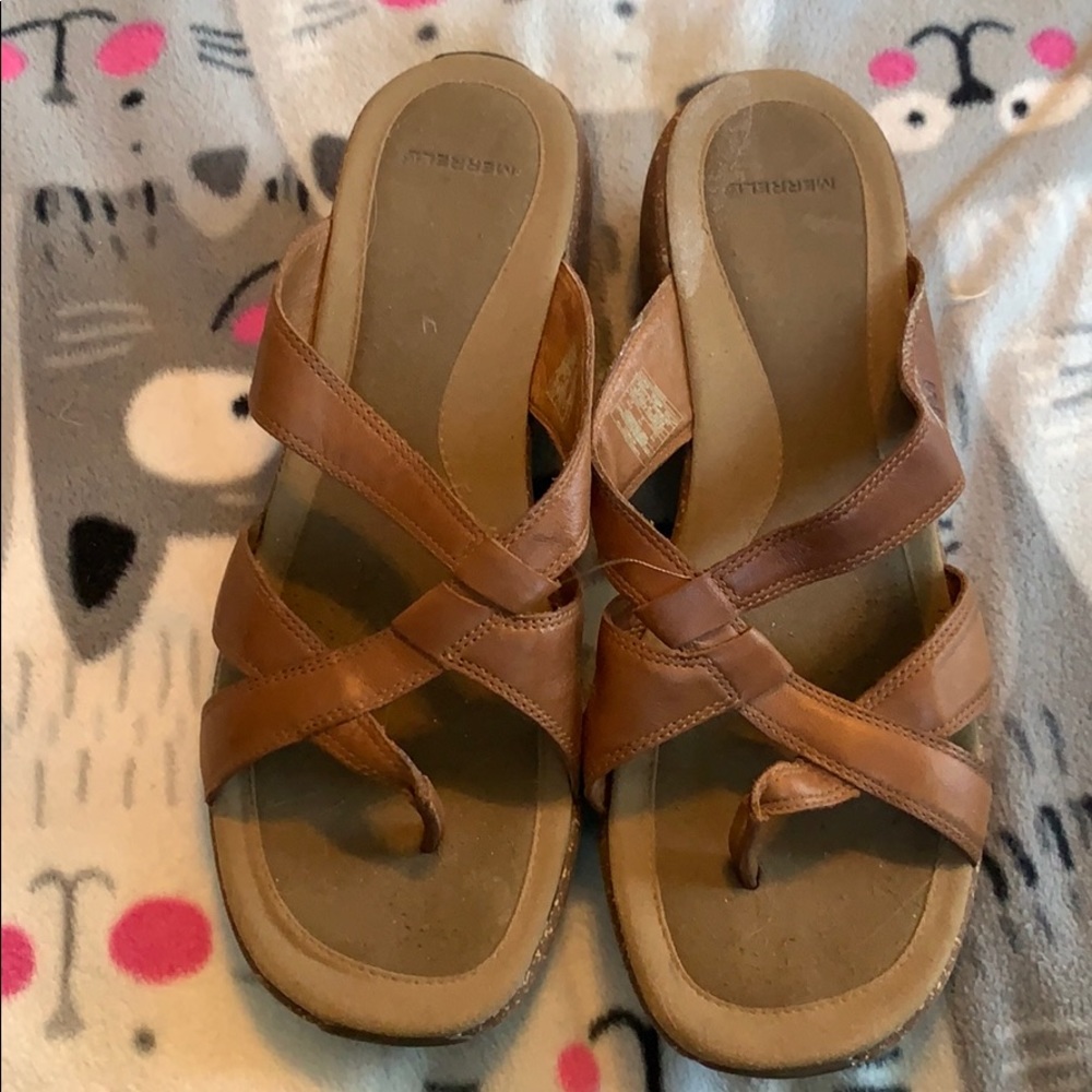 Only wore once Merrell sandals!